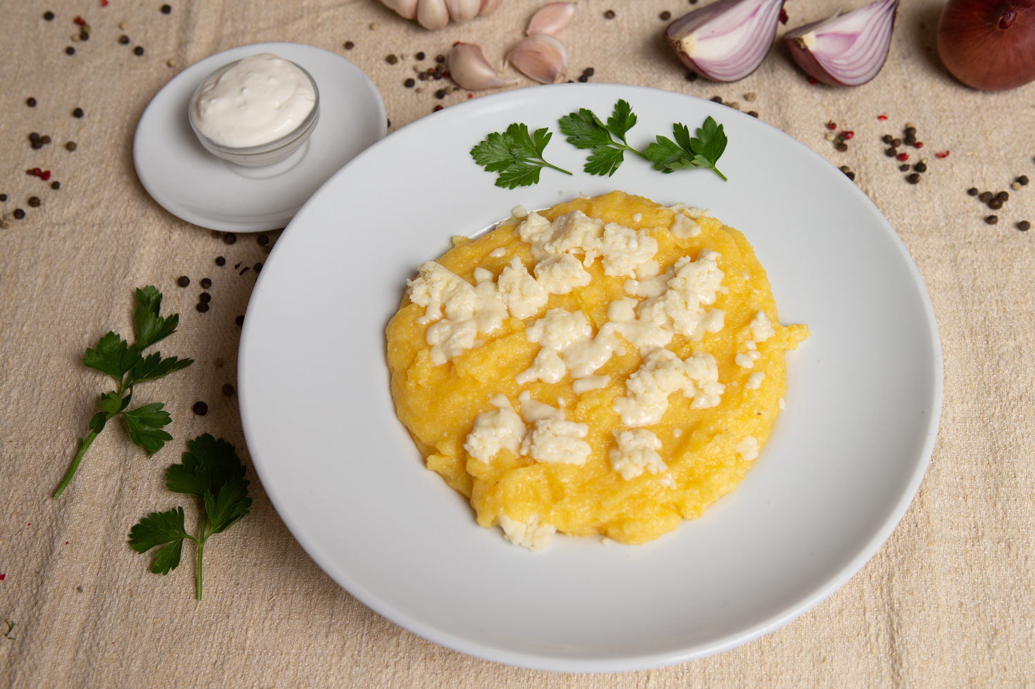 Specialități cu brânză și caș